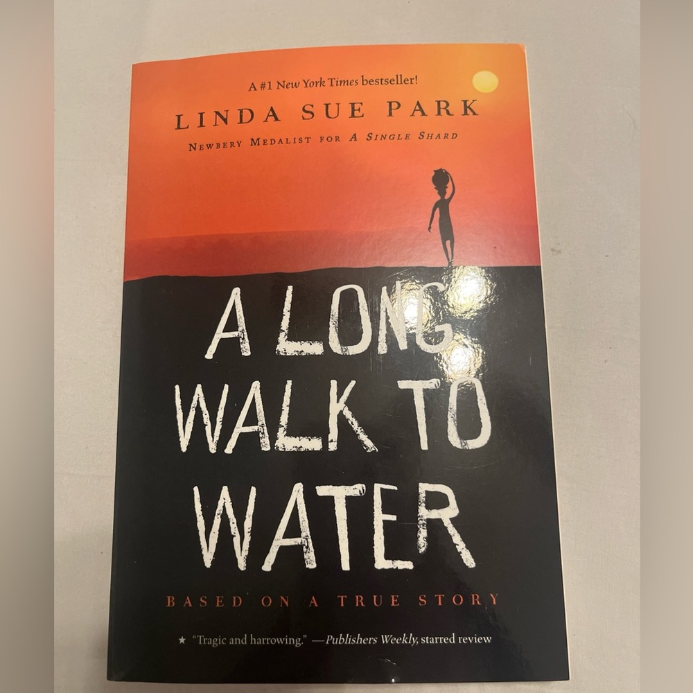 VERY GOOD CONDITION A Long Walk to Water : Based on True Story by Linda Sue Park